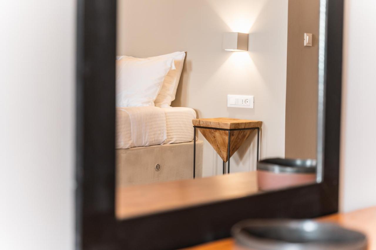 Ifestau.4 Suites Fira  Dış mekan fotoğraf
